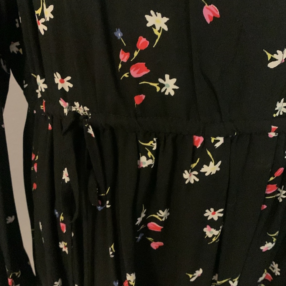 Loft Dress - Picture 5 of 5